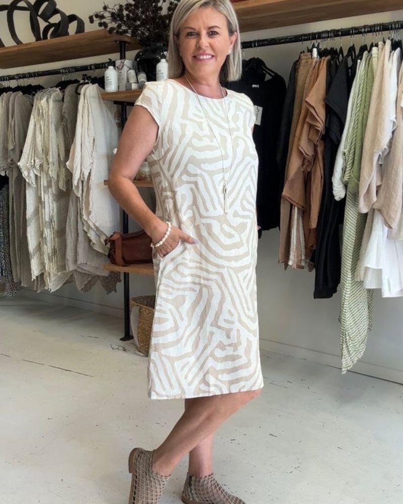 Nelia | Zomerjurk Met Ronde Hals en Elegante Print