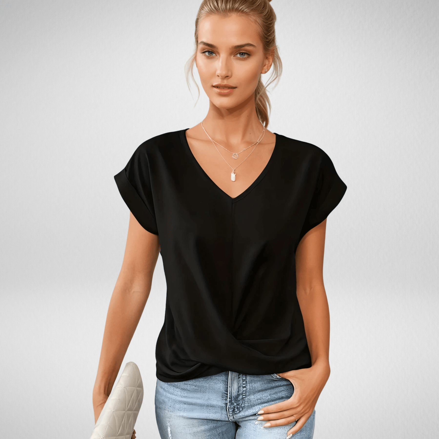 Ziva | Casual T-shirt met V-hals - Flatterend en stijlvol