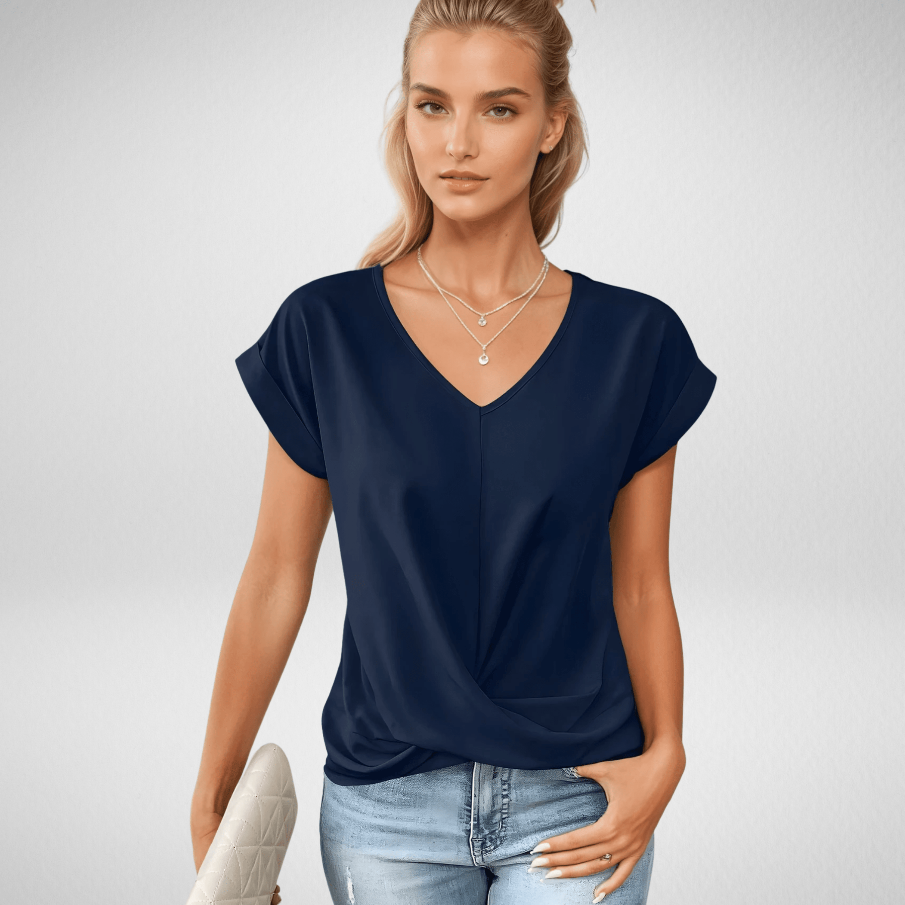Ziva | Casual T-shirt met V-hals - Flatterend en stijlvol