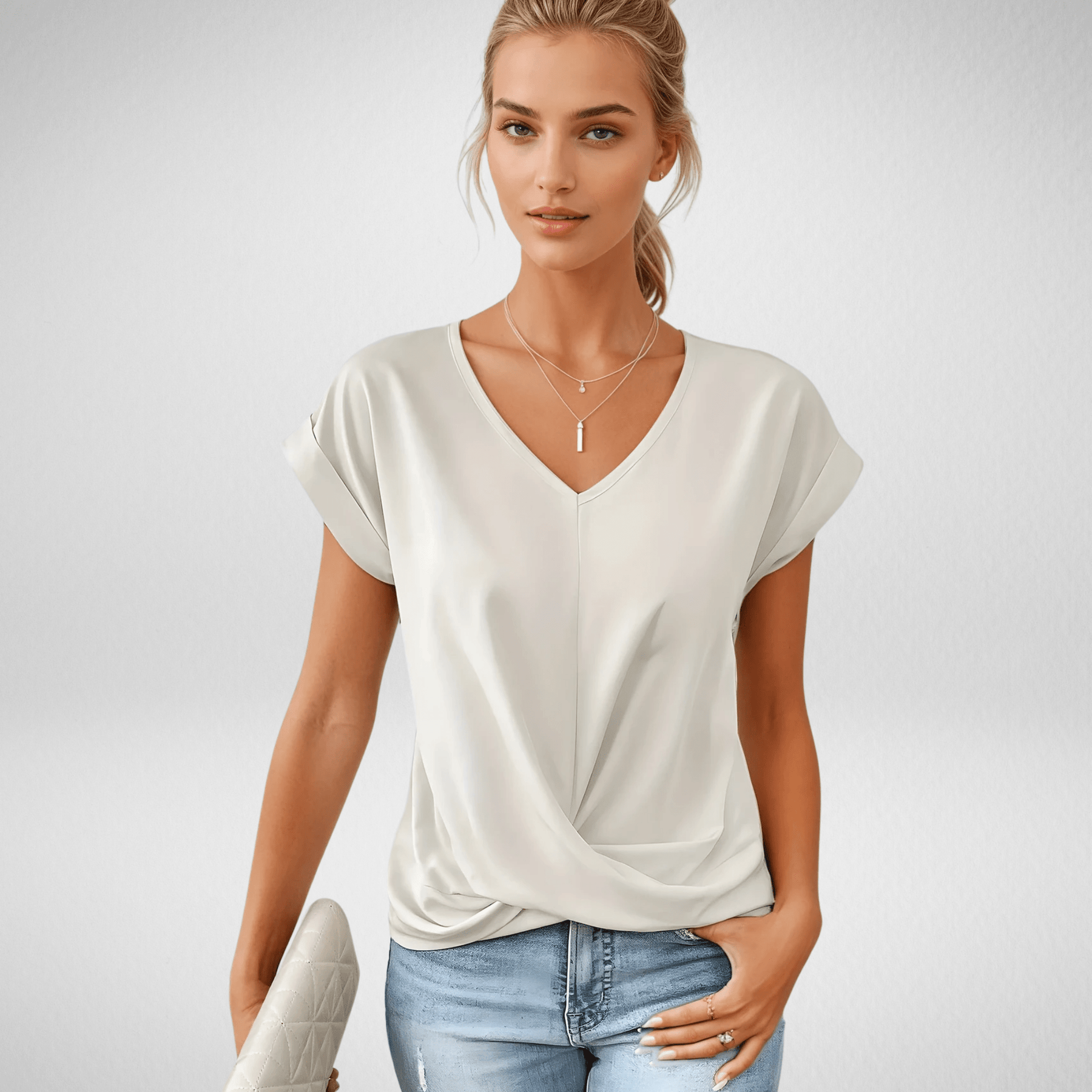 Ziva | Casual T-shirt met V-hals - Flatterend en stijlvol
