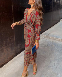 Lara | Elegante Wikkeljurk met Luxe Twistdetail