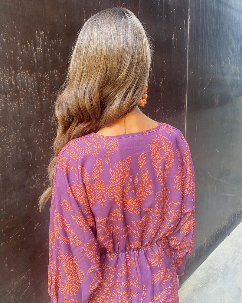 Lara | Elegante Wikkeljurk met Luxe Twistdetail