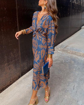 Lara | Elegante Wikkeljurk met Luxe Twistdetail
